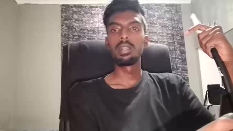 Snapshot of nickyle63 chatting on 1, 3, 2025 james online show from 1, 3, 2025