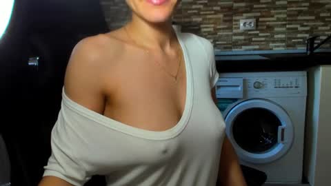 Nicky online show from 23, 2, 2025