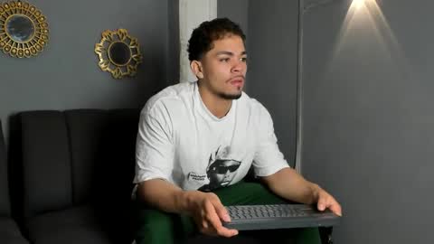 nico_blaze7 online show from 18, 12, 2025