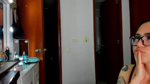 Snapshot of nico_lette_ chatting on 4, 7, 2026 Nico online show from 4, 7, 2026