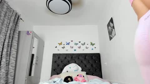 Nicole online show from 29, 11, 2025