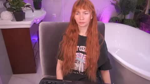 Snapshot of nicol_moonn chatting on 24, 4, 2026 Nicol Moonn online show from 24, 4, 2026