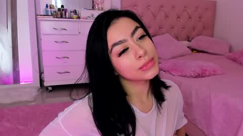 Snapshot of nicol_rosee chatting on 16, 1, 2025 SOFIA online show from 16, 1, 2025