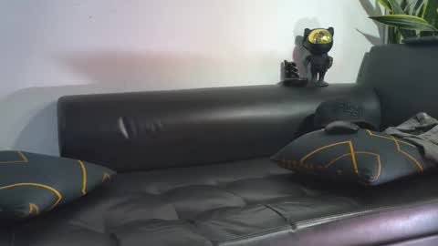 Nicolas online show from 19, 11, 2025