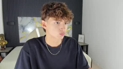 Snapshot of nicolasferrer18 chatting on 23, 11, 2025 nicolasferrer18 online show from 23, 11, 2025