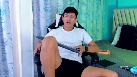 nicolastorres__ online show from 27, 2, 2026