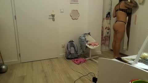 Secret Amateur HuGirl online show from 19, 4, 2026