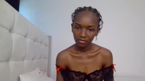 nicole161117 online show from 19, 2, 2026