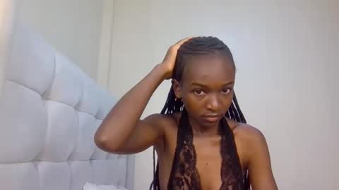 nicole161117 online show from 23, 3, 2026