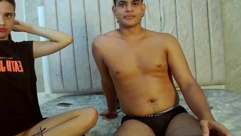 nicole_and_thiago online show from 4, 2, 2025