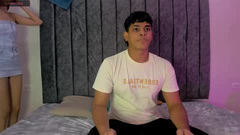 nicole_and_thiago online show from 10, 3, 2025