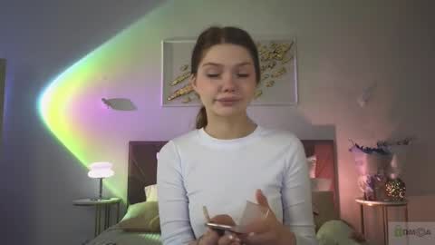 Nicole online show from 26, 11, 2025