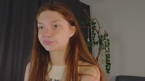Snapshot of nicole_broown chatting on 3, 7, 2026 Nicole online show from 3, 7, 2026