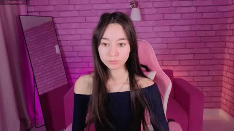 Nicole online show from 28, 3, 2026