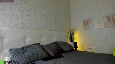 GMT7TueWedThSu 0300am-0900am. Sa 1000am-0400pm online show from 28, 9, 2025