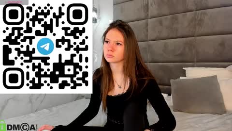 Snapshot of nicole_charm chatting on 9, 2, 2026 GMT7TueWedThSu 0300am-0900am. Sa 1000am-0400pm online show from 9, 2, 2026