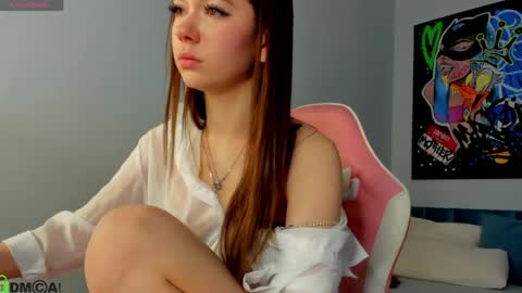 Snapshot of nicole_charm chatting on 23, 3, 2026 GMT7TueWedThSu 0300am-0900am. Sa 1000am-0400pm online show from 23, 3, 2026