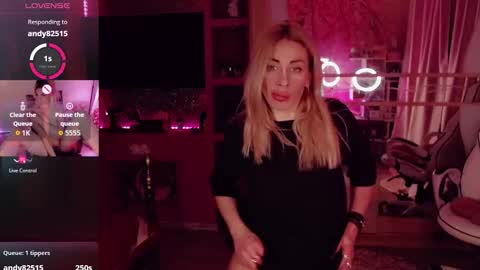 Nicole online show from 4, 10, 2025