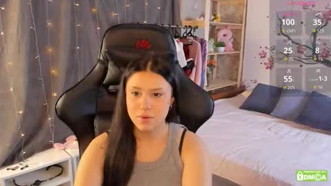My name is Nicole. I m completely new here online show from 11, 9, 2025