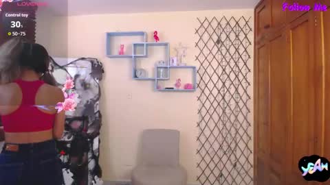 Snapshot of nicole_santana_ chatting on 20, 10, 2025 Nicole Santana online show from 20, 10, 2025