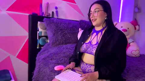 Nicole online show from 30, 11, 2025