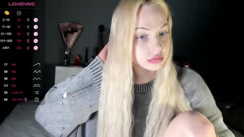 Snapshot of nicole_yo chatting on 15, 1, 2025 Mary online show from 15, 1, 2025