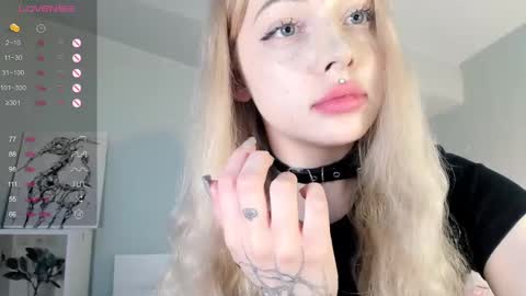 Snapshot of nicole_yo chatting on 15, 2, 2025 Mary online show from 15, 2, 2025