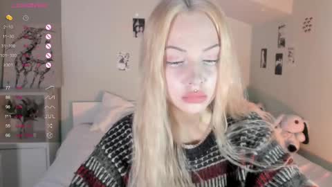 Snapshot of nicole_yo chatting on 20, 2, 2025 Mary online show from 20, 2, 2025