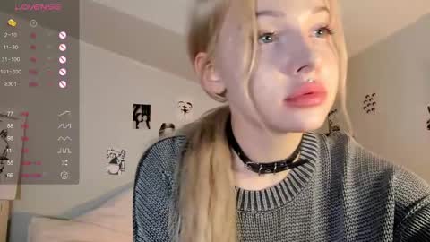 Snapshot of nicole_yo chatting on 25, 2, 2025 Mary online show from 25, 2, 2025