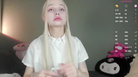 Snapshot of nicole_yo chatting on 13, 9, 2025 Mary online show from 13, 9, 2025