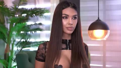 Nicole online show from 15, 9, 2025