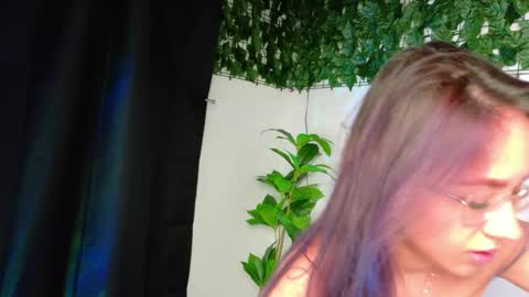 nicoleirisxxx online show from 1, 4, 2026