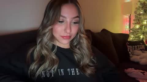 nicolelovesyou444 online show from 6, 1, 2026