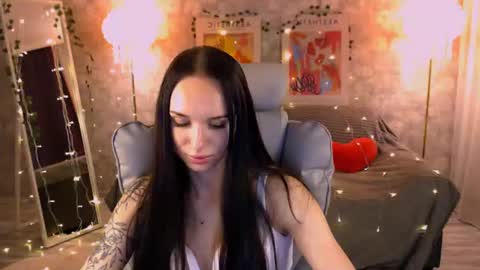 Nicole online show from 17, 6, 2026