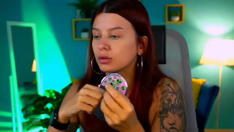 Snapshot of nicolemoonn chatting on 18, 10, 2025 online November 28 from 16 to 20 November 29 from 12 to 20 December 3 and 5 from 12 to 20 December 7 and 8 from 04 to 08 GMT online show from 18, 10, 2025