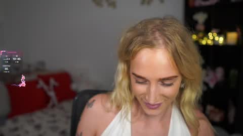 Snapshot of nicolette__shea_ chatting on 19, 12, 2024 nicolette__shea_ online show from 19, 12, 2024