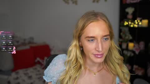 Snapshot of nicolette__shea_ chatting on 28, 12, 2024 nicolette__shea_ online show from 28, 12, 2024