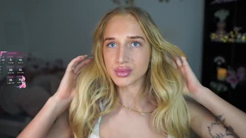 Snapshot of nicolette__shea_ chatting on 8, 1, 2025 nicolette__shea_ online show from 8, 1, 2025