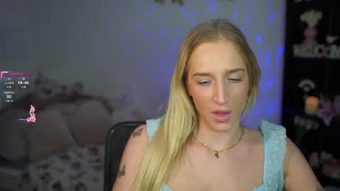 Snapshot of nicolette__shea_ chatting on 14, 1, 2025 nicolette__shea_ online show from 14, 1, 2025