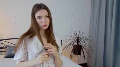 Snapshot of nicolettebean chatting on 25, 11, 2025 Nicol online show from 25, 11, 2025