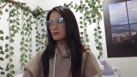 NICOLL online show from 21, 4, 2026