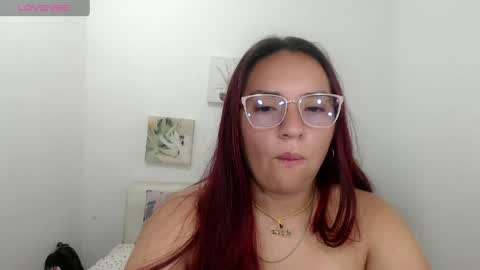 Snapshot of nicoll_crazzy chatting on 13, 5, 2026 nicoll online show from 13, 5, 2026