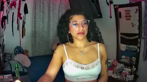 Nicoll Williams online show from 11, 2, 2025