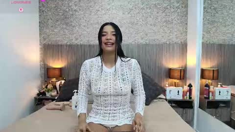 Nicolle Alvarez online show from 23, 3, 2026