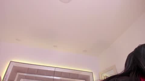 Snapshot of nicolle_foxy chatting on 5, 2, 2025 Nicolle online show from 5, 2, 2025
