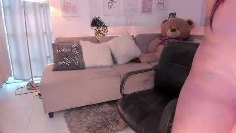 Snapshot of nicolle_foxy chatting on 26, 2, 2025 Nicolle online show from 26, 2, 2025