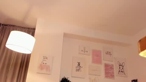 Snapshot of nicolle_foxy chatting on 12, 3, 2025 Nicolle online show from 12, 3, 2025