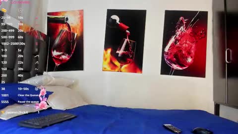 Snapshot of nicolle_hanks1 chatting on 13, 11, 2025 nicolle_hanks1 online show from 13, 11, 2025