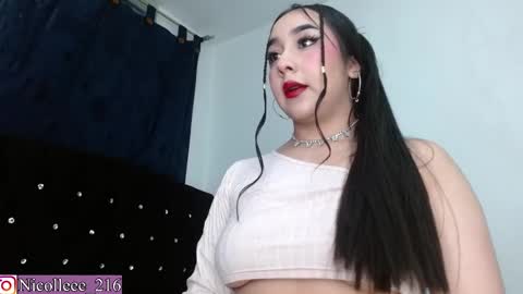Snapshot of nicolle_sabinas chatting on 1, 3, 2025 Nicolle online show from 1, 3, 2025