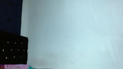 Snapshot of nicolle_sabinas chatting on 26, 11, 2025 Nicolle online show from 26, 11, 2025